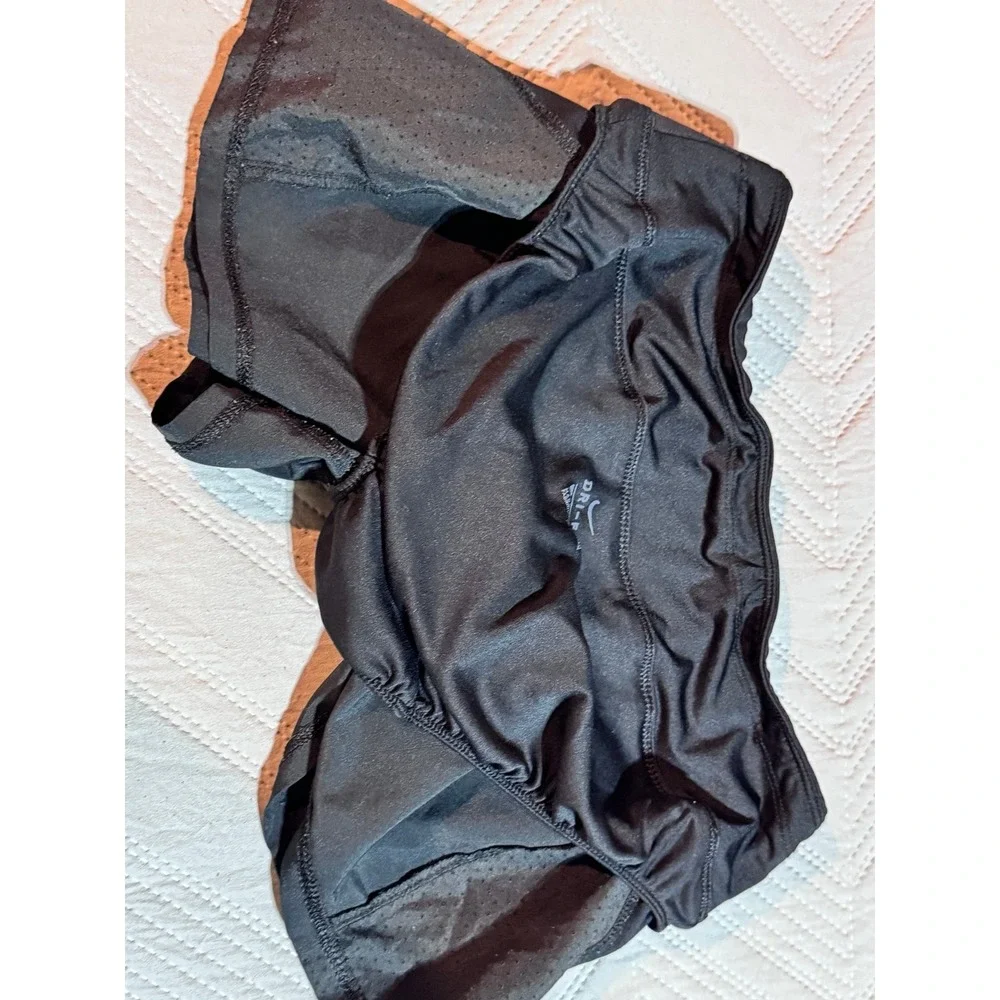 Nike athletic shorts dry fit size extra small women's excellent condition black‎